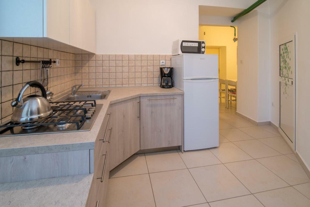 Apartments Danica Vrbnik Zewnętrze zdjęcie